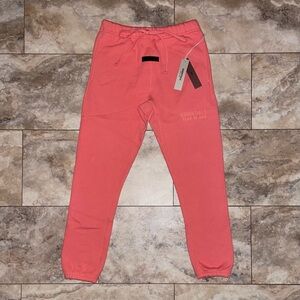 Fear of God Essentials Sweatpant Coral Size Small